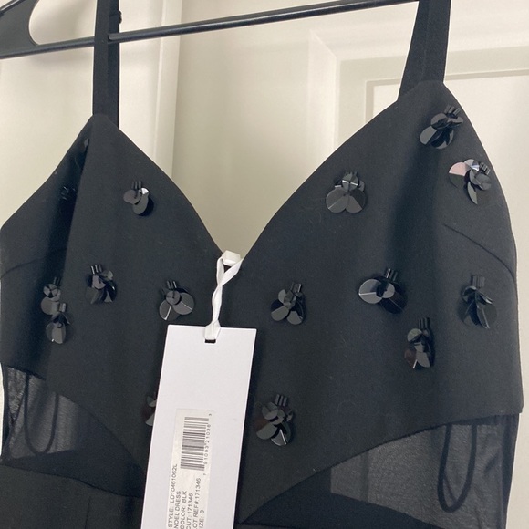 Elizabeth & James little black dress size 0 NWT fit and flare - Picture 4 of 8